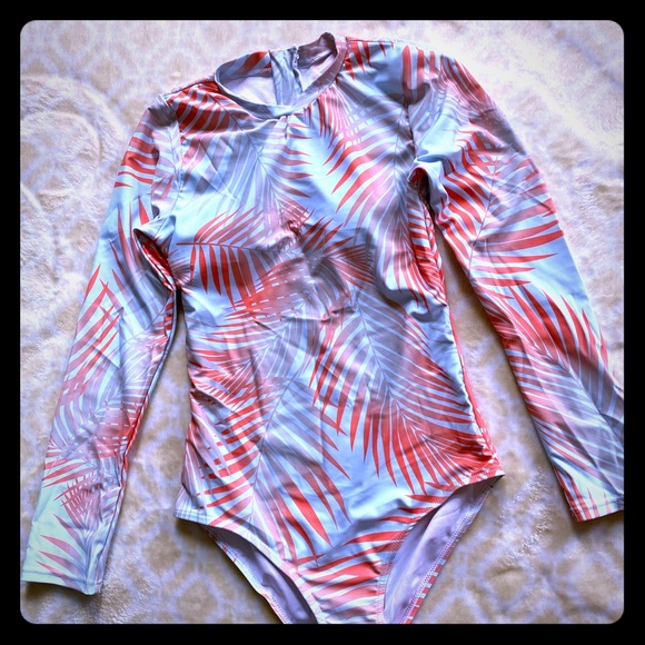 Swim wear - Picture 1 of 4